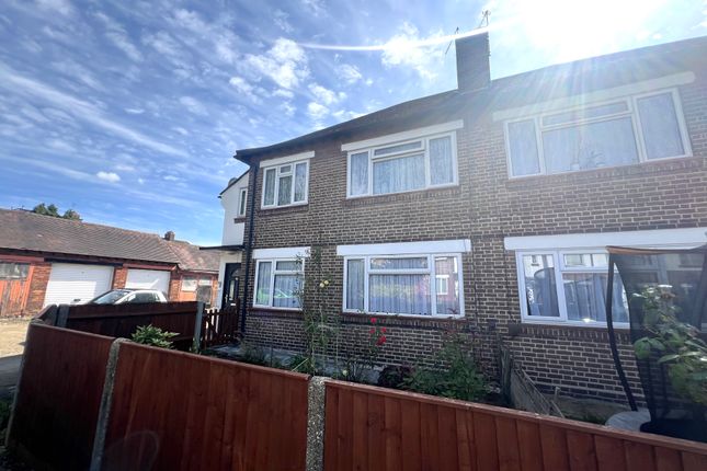 Maisonette for sale in Alexandra Close, Harrow