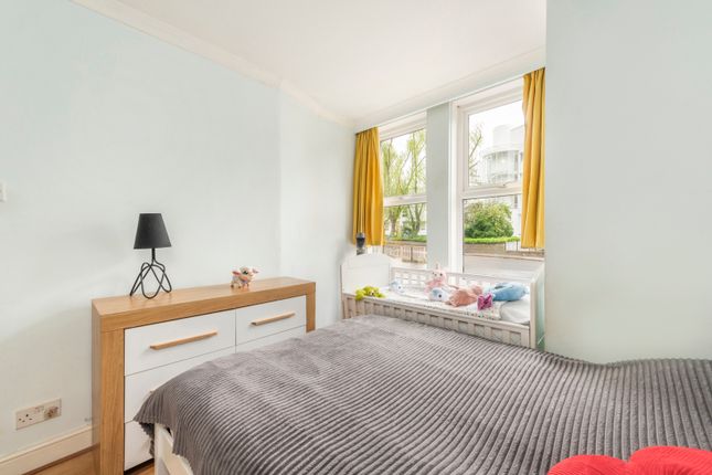 Flat for sale in Manchester Road, South Quay