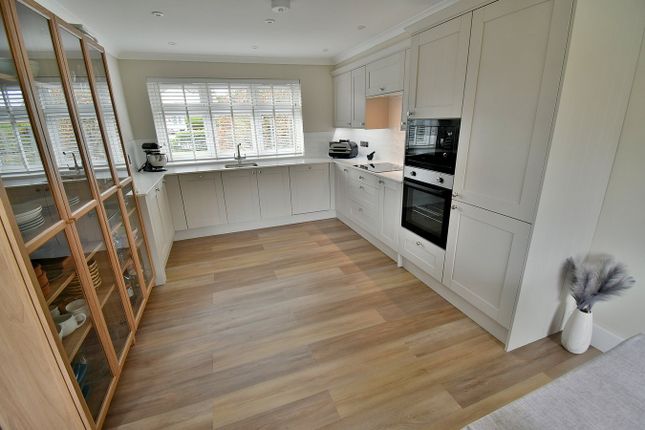 110, Glenmoor Road, Ferndown photo 4
