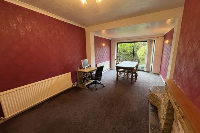 104, Broadway, Oldham photo 3