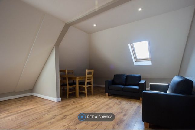 Flat, Ordnance Road Polygon, Southampton photo 3