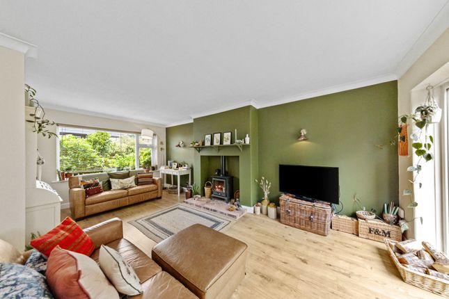 18 Hillfoot Crescent, Warrington photo 4