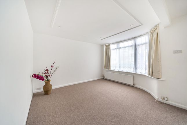 16, Bellamy Drive, Stanmore photo 4