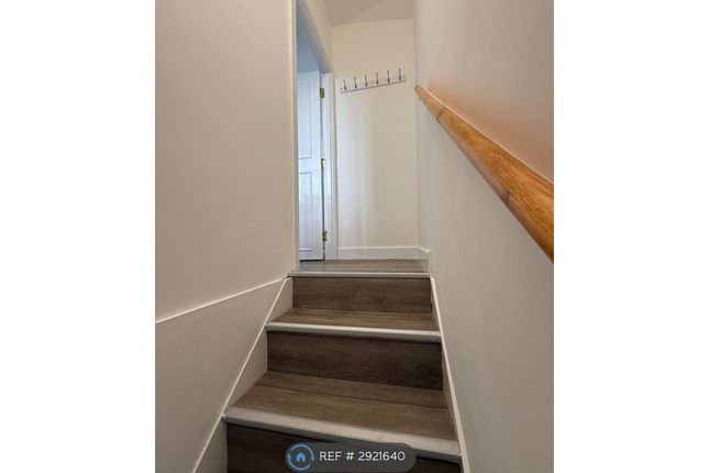 Studio flat on A Croydon Road, Beckenham, £1,400/mo