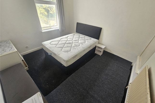 284, Hordern Road, West Midlands photo 3