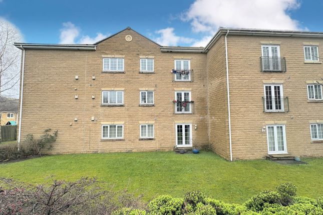 Flat for sale in Oakwood Gardens, Cedar House Oakwood Gardens