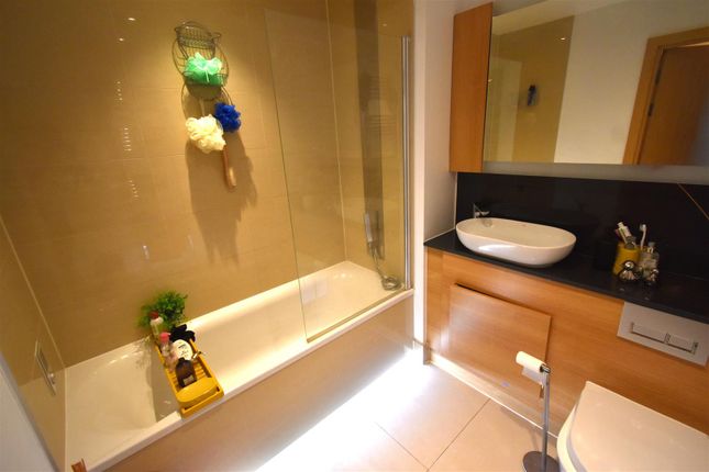 Flat 40, Oldfield Place, Dartford photo 4