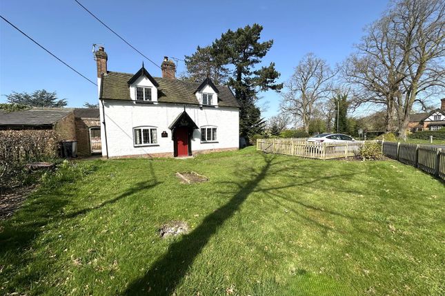 2-bed house on Vicarage Cottage, Narrow Lane, Crewe, £175,000