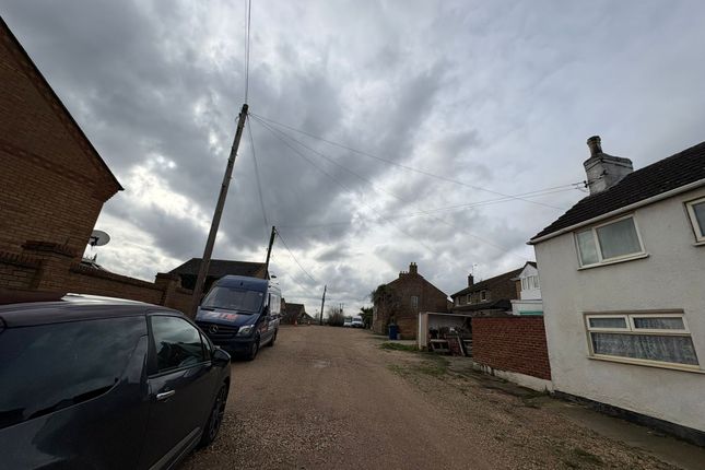 54, Cross Street, Peterborough photo 2