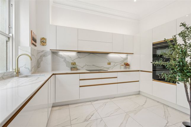 Flat K, 53, Lancaster Gate, London photo 4