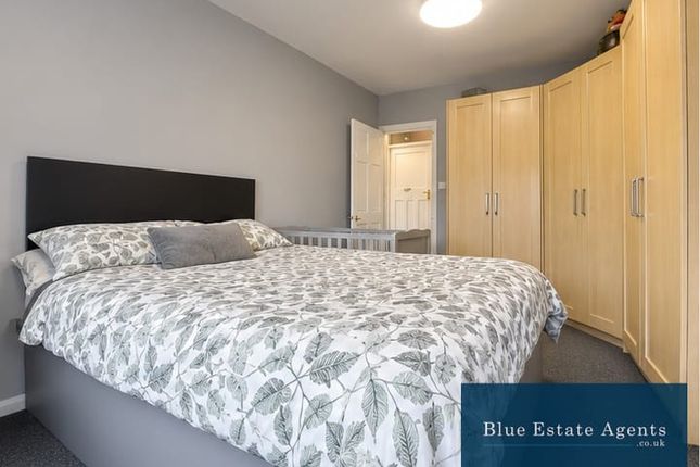 27, Worthing Road, Hounslow photo 5