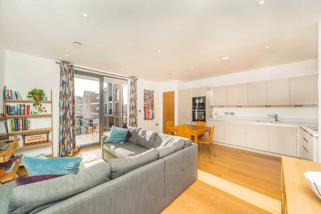 Flat 15, 15, Hansel Road, London photo 2
