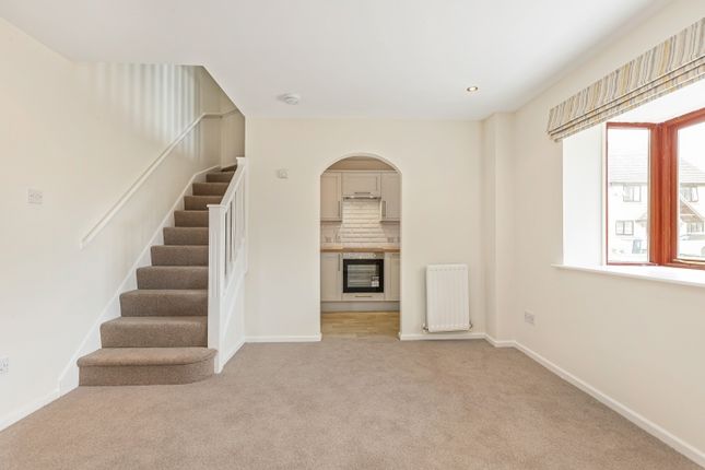 19, Farmington Drive, Witney photo 2