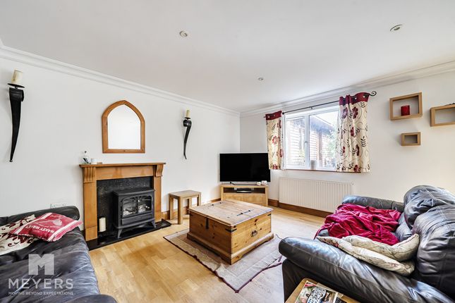 Highland, Blandford Road, Wimborne photo 4