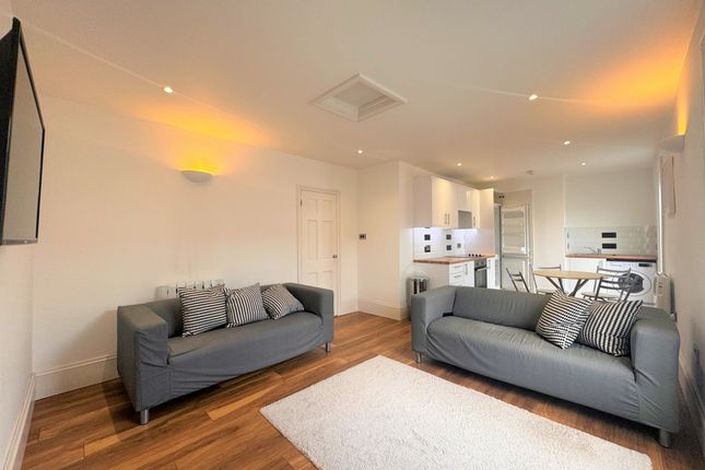 Flat to rent in High Street, Ramsgate