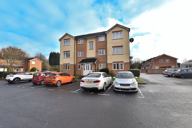 Thumbnail Flat for sale in Dadford View, Brierley Hill