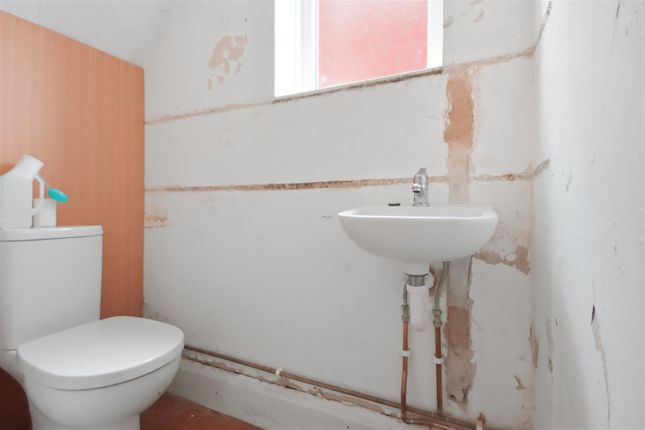 104, Wessington Lane, Alfreton photo 4