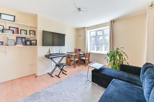 Povey House, Tulse Hill Estate, Brixton photo 2