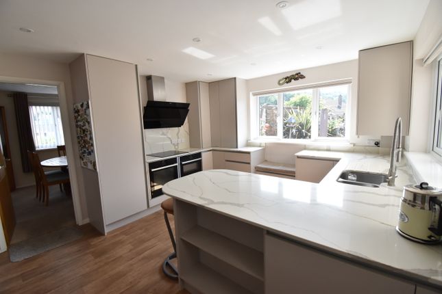1, Rowan Way, Exeter photo 4