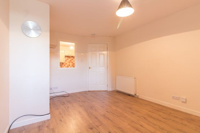 16 Green Street, Forfar, Angus, DD8 3AR, Angus photo 3
