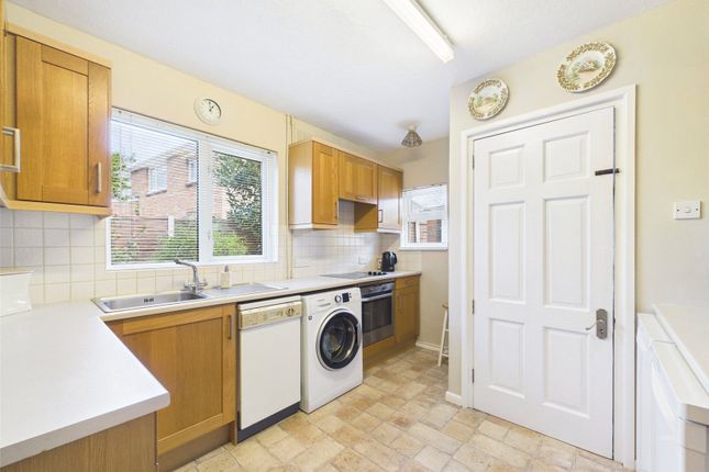 3, Goodmoor Crescent, Gloucester photo 4