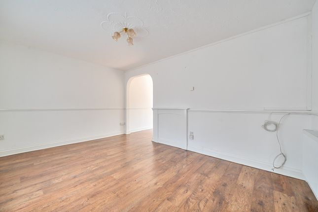 269, Prestwick Road, South Oxhey photo 3