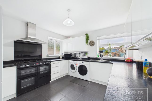 11, Coronation Terrace, Pontypridd photo 3
