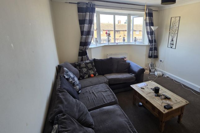 74, Cambridge Court, Bishop Auckland photo 4