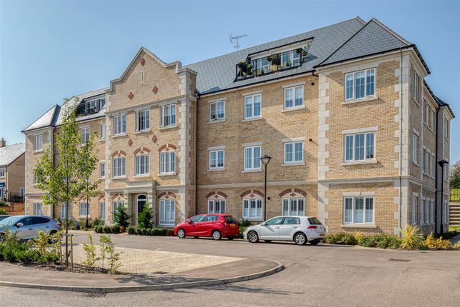 Thumbnail Flat for sale in Louise Rise, Fairfield, Hitchin