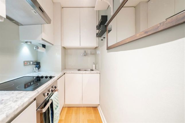 Flat 7, 13, Trebovir Road, London photo 4
