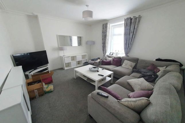 26, Byres Road, Kilwinning photo 2
