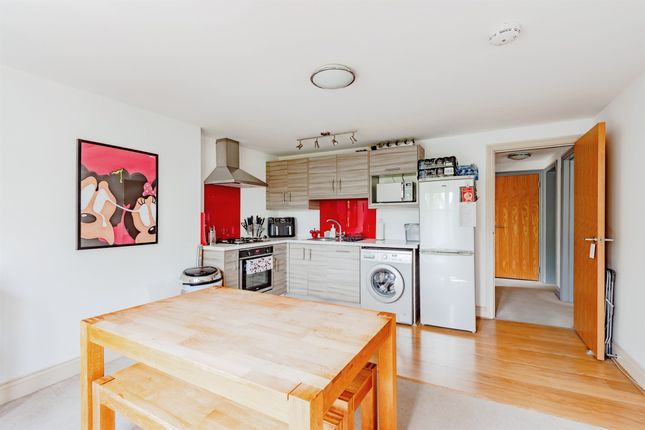 Flat for sale in Princes Road, Redhill