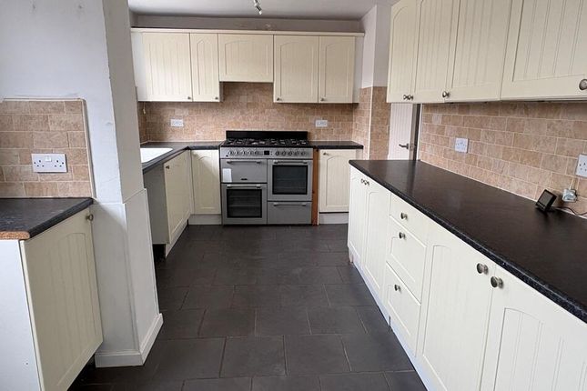 89, Redwood Drive, Staffs photo 2