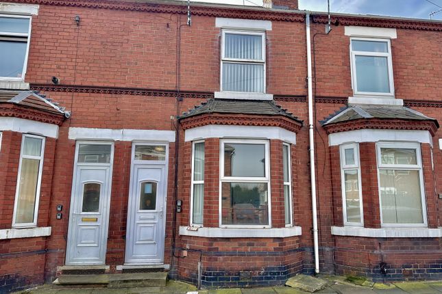 Thumbnail Shared accommodation to rent in Florence Avenue, Doncaster