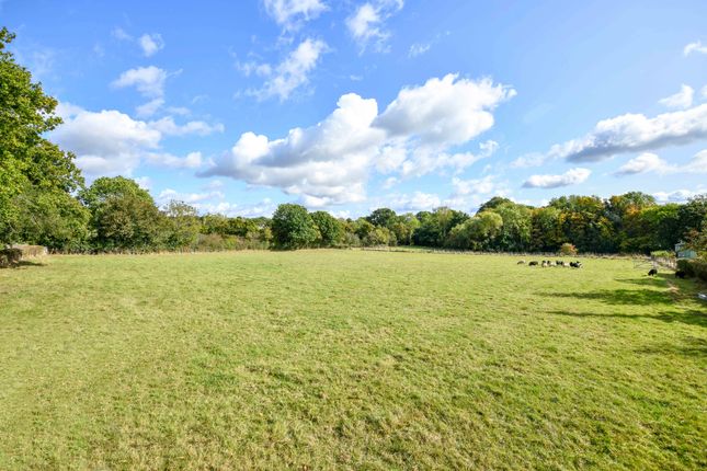 Country house for sale in Headcorn Road, Grafty Green