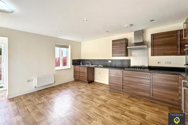 9, Longhorn Avenue, Gloucester photo 3