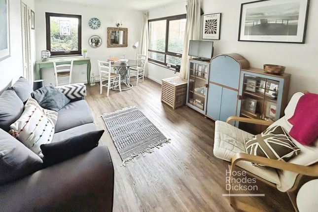 Flat 3, Sharon Court,, Queens Road, Isle of Wight photo 2