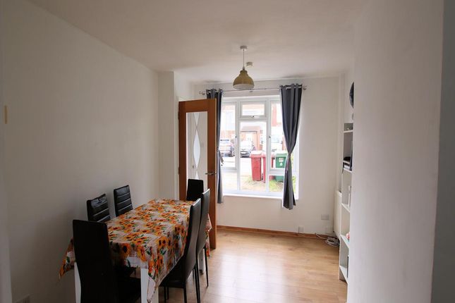 44, Corwen Road, Reading photo 5