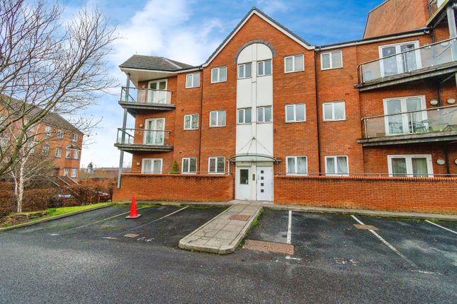 Flat for sale in Waterfront Way, Walsall, West Midlands