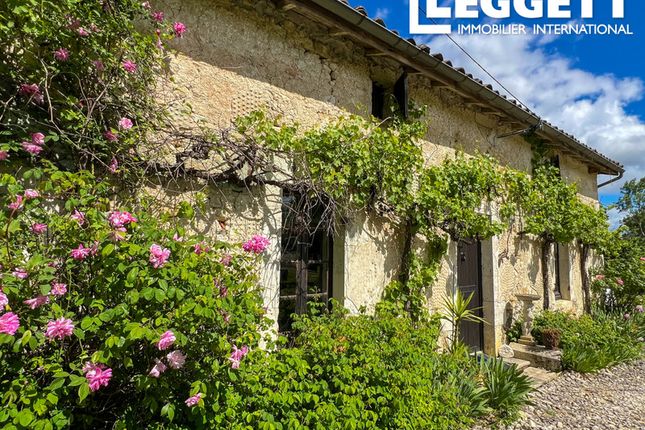 Thumbnail Villa for sale in La Sauvetat-Du-Dropt, Lot-Et-Garonne, Nouvelle-Aquitaine