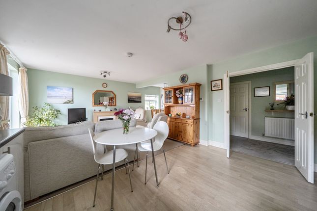 Flat 6, The Pearl, Bognor Regis photo 3