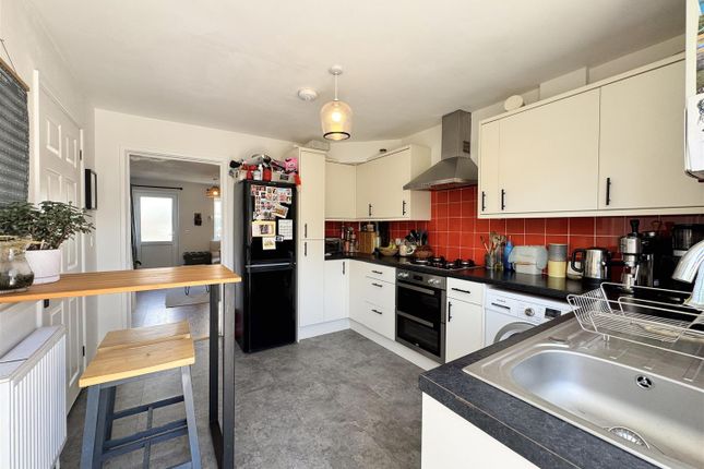 2, St. Pirans Court, Newquay photo 2