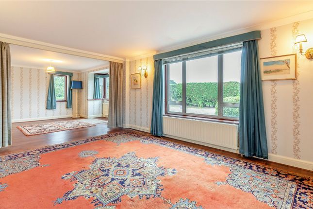 Sitting/Dining Room