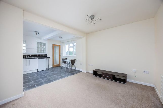 4B Alderbrook Cottages, Stone Cross Road, Crowborough photo 4