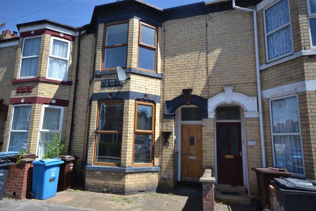 Terraced house for sale in East Park Avenue, Hull