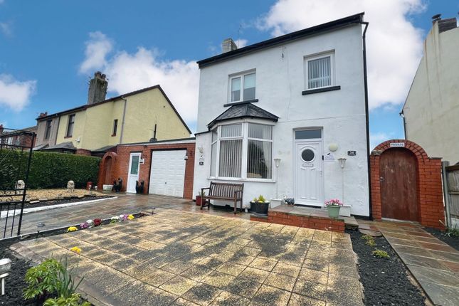 Thumbnail Detached house for sale in Holmes Road, Thornton