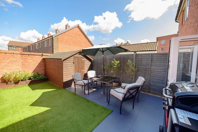 11, Teasel Close, Bristol photo 4