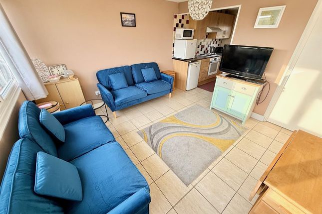 392 California Sands, California Road, Great Yarmouth photo 3
