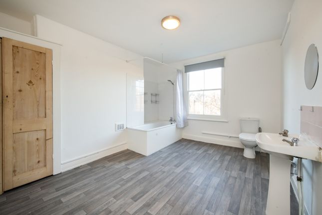 Shared accommodation to rent in Burnley Road, London