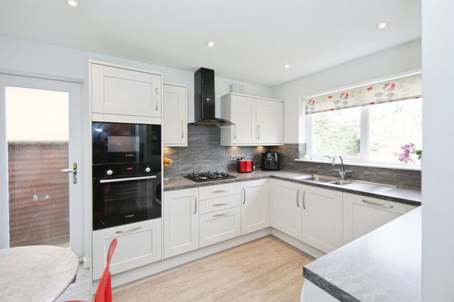 24, Kemps Green Road, Balsall Common photo 3